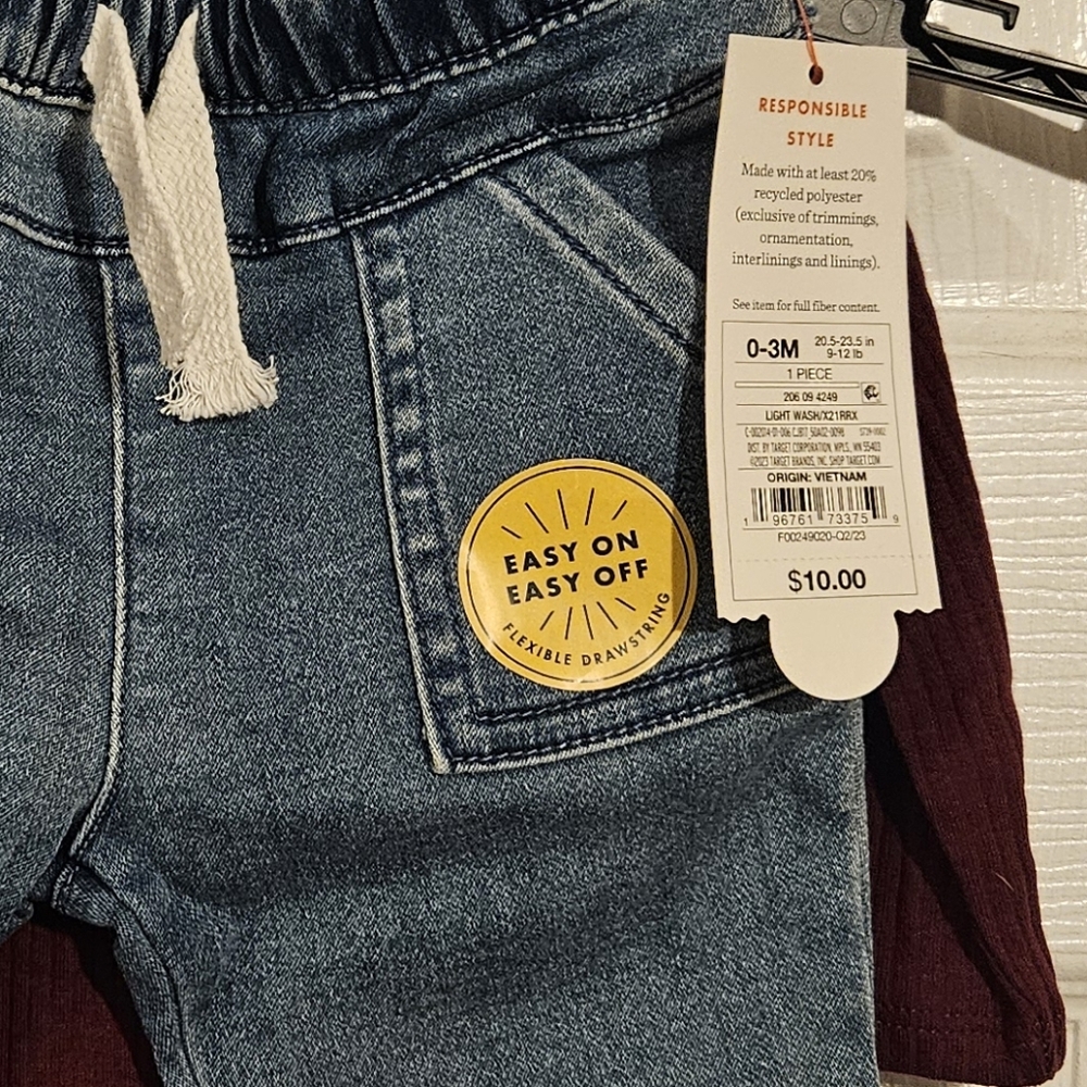 2 NEW 0-3 Month Baby Boy Outfit Lot!  Carters and Cat & Jack. - Picture 6 of 7